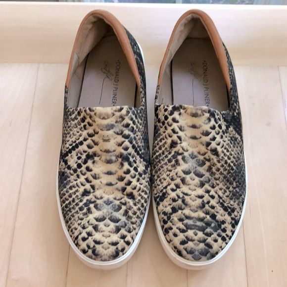 Donald J Pliner Reptile Print Sneakers - Picture 1 of 6